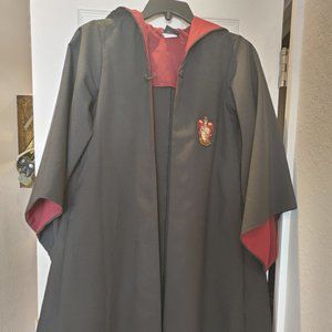 Harry Potter XXXS Official Universal Studios Harry Potter Robe Cloak  Gryffindor